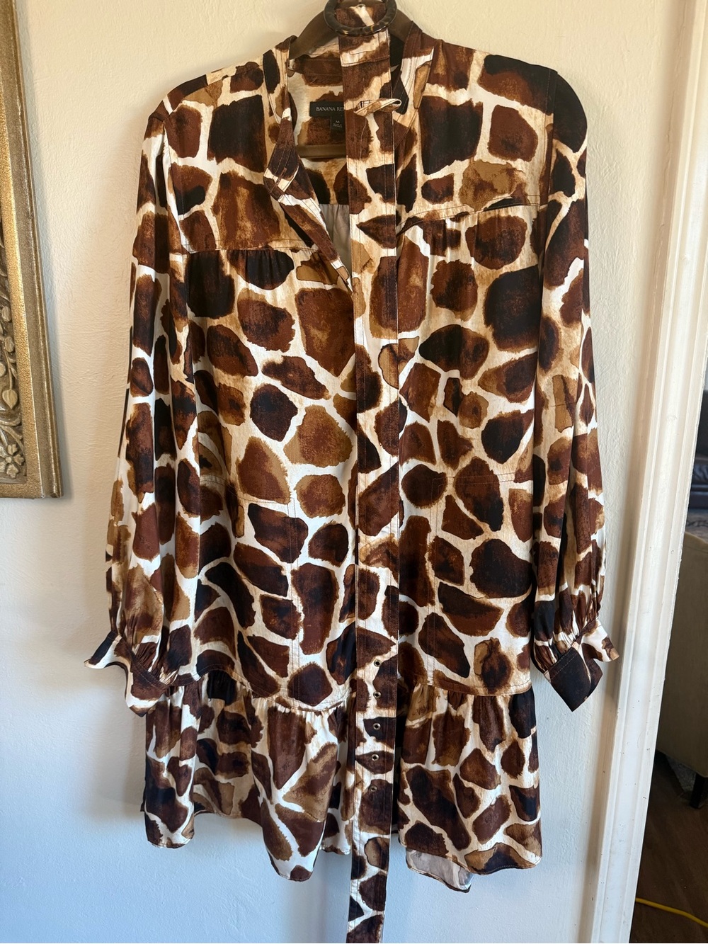 Banana Republic Giraffe Print Flounce-Hem Dress Mini Swing Size M, with belt.